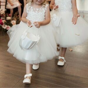 White Appliqué and Tulle Custom Flower Girl Dress with Bow Size 5T